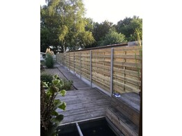 Betonpaal voor tuinscherm